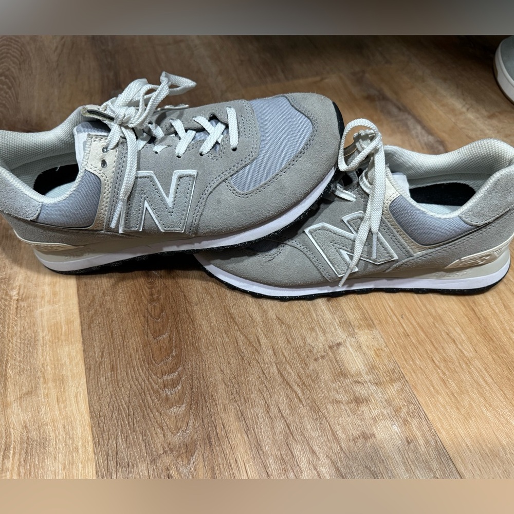 New Balance 574 Classic Shoes